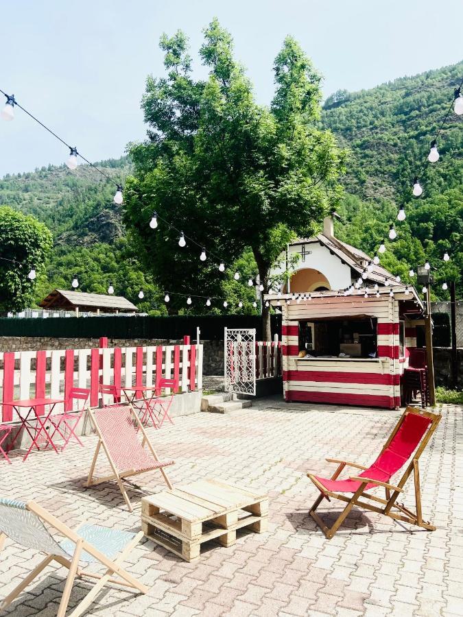 Le Rabuons Hotel Saint-Étienne-de-Tinée Екстериор снимка