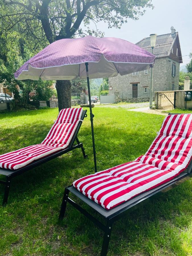 Le Rabuons Hotel Saint-Étienne-de-Tinée Екстериор снимка