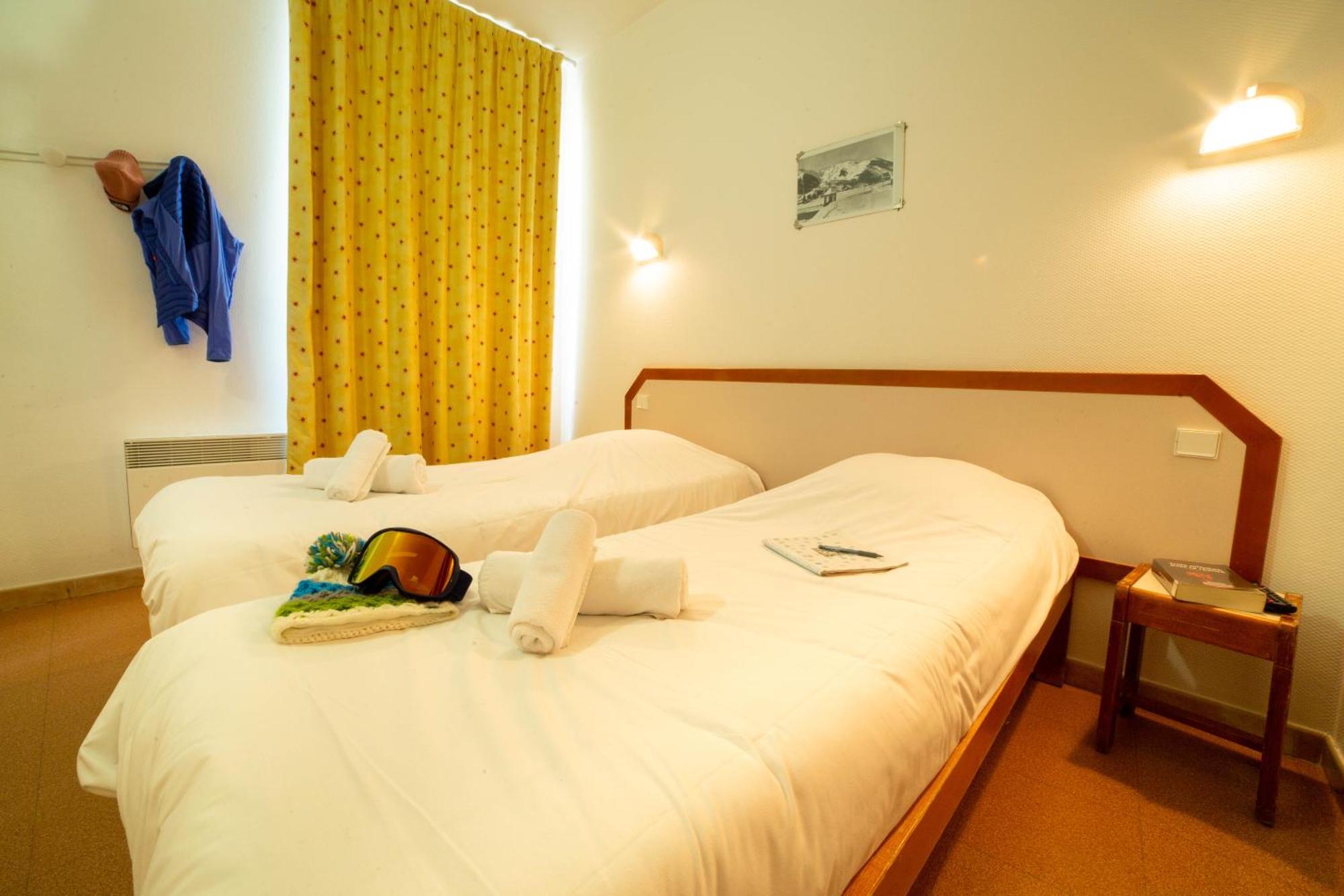 Le Rabuons Hotel Saint-Étienne-de-Tinée Екстериор снимка